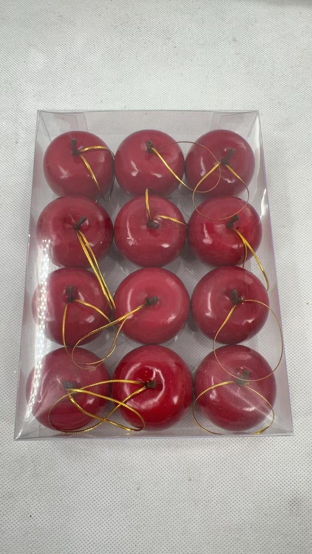 BX 12 RED 5.5CM APPLES