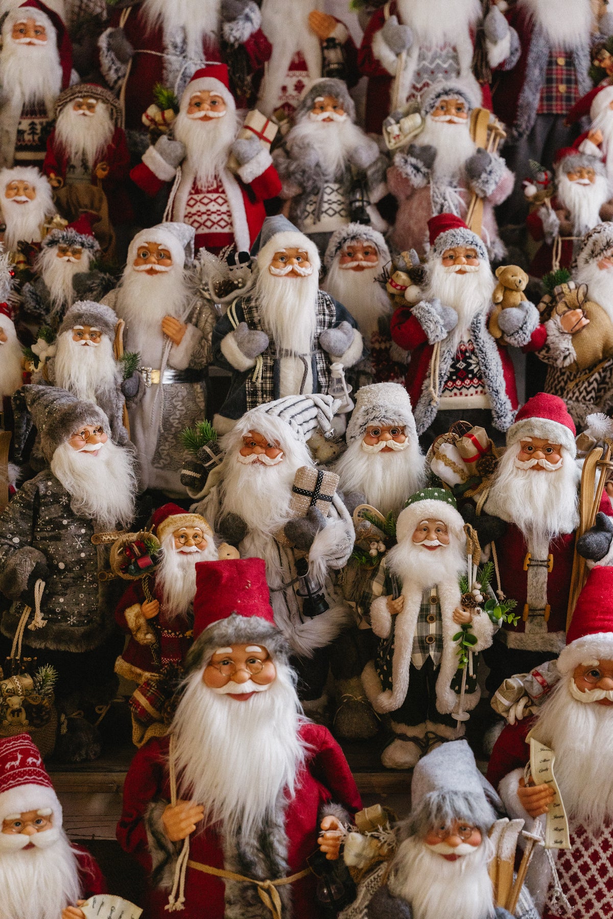 80CM ASSORTED SANTAS
