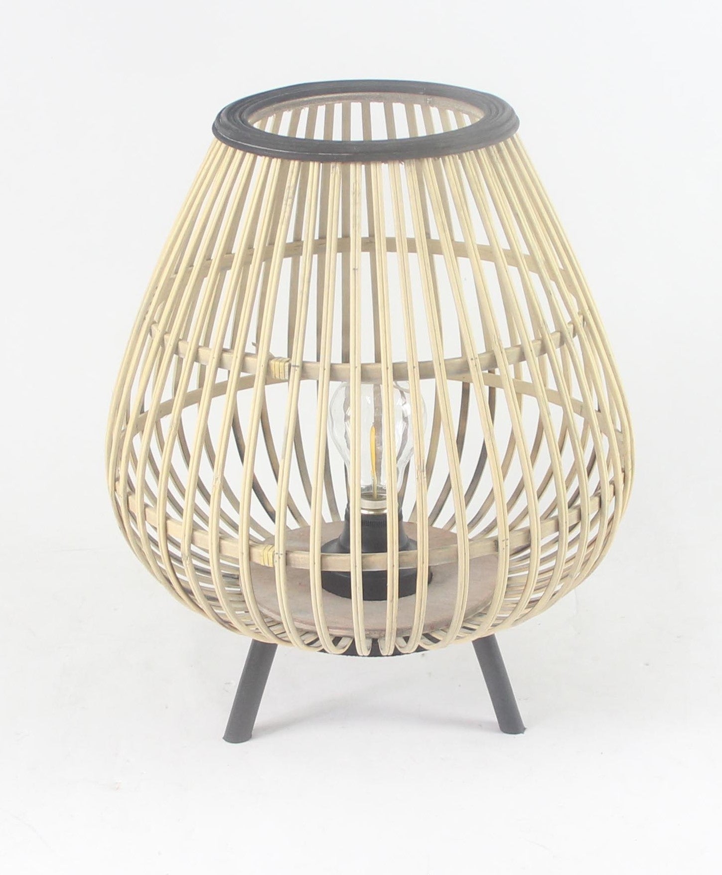 TABLE LAMP WITH BLACK TRIM
