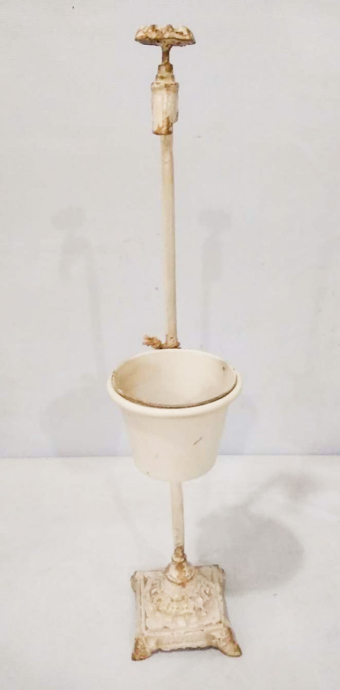 TAP PLANTER
