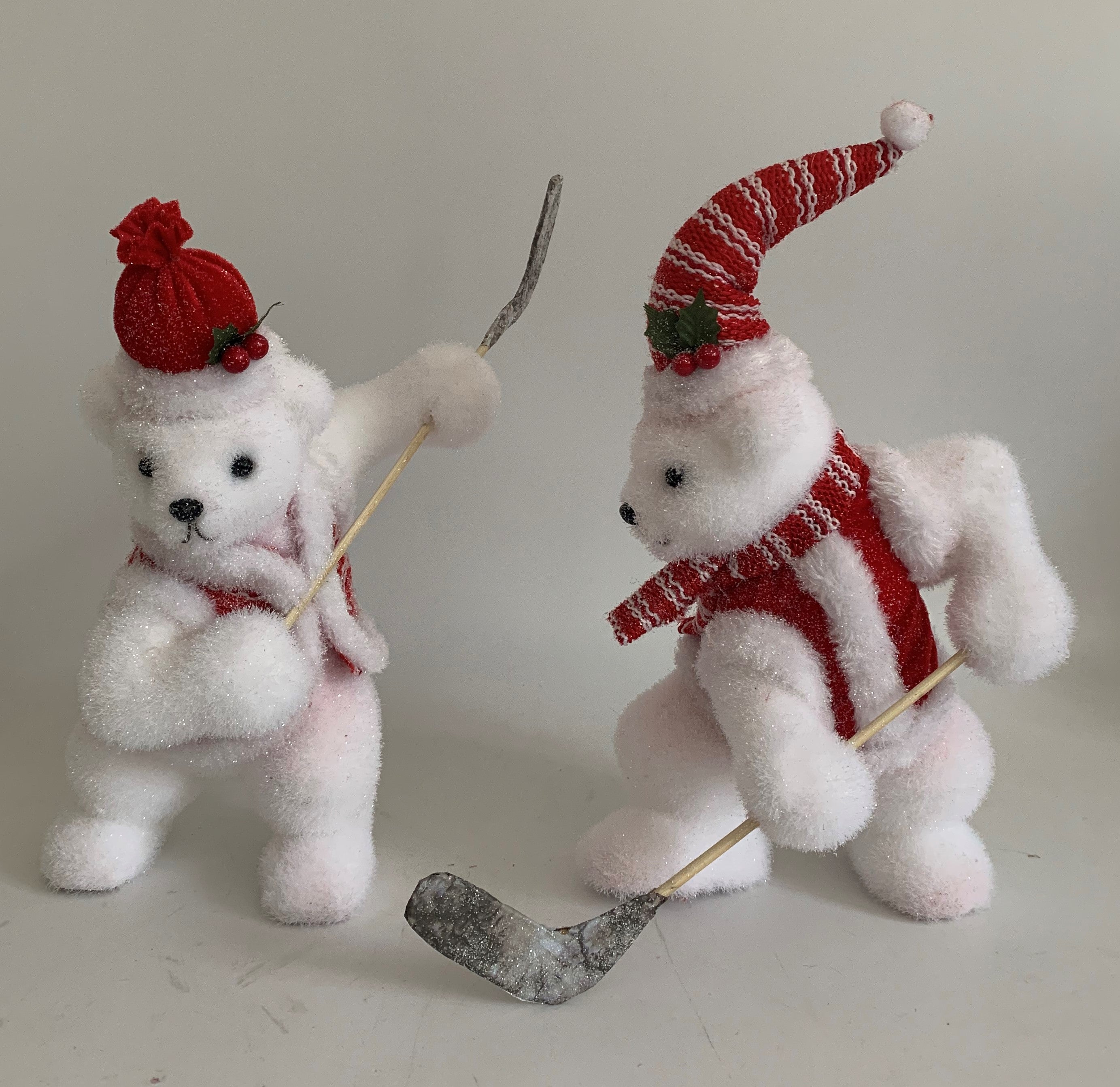 S/2 ICE HOCKEY BEARS